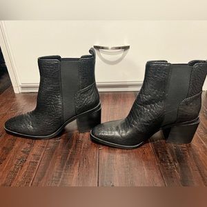 Vince Camauto Booties: New without tags